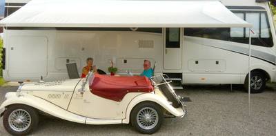 Campeggio a Merano, Alto Adige - Schlosshof camping con oldtimer