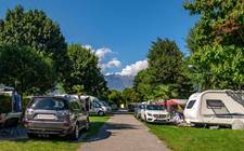 Camping Südtirol Meran - Schlosshof Stellplätze in ruhiger Lage