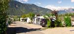 Camping Südtirol - Große Stellplätze im Luxus-Camping Schlosshof bei Meran